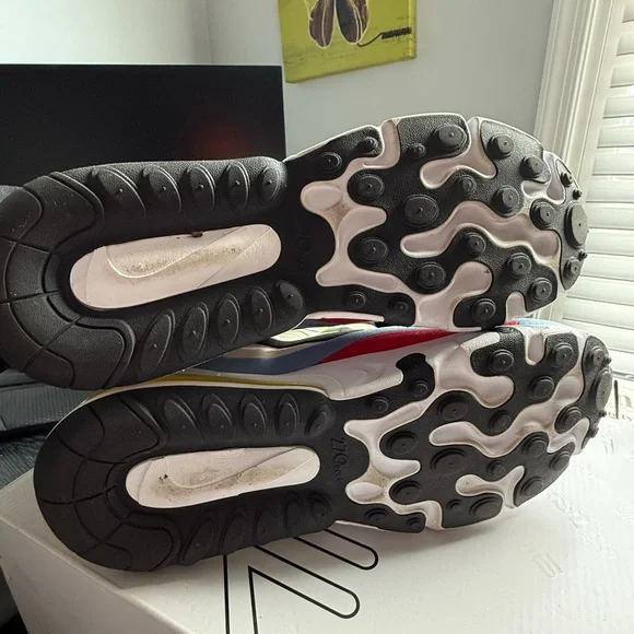 AIR MAX 270 REACT women’s size 9 - Picture 5 of 8